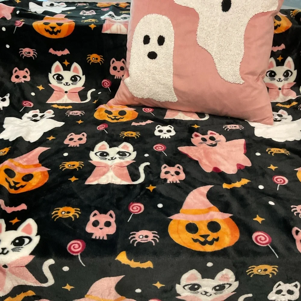 Artisan Halloween Pillow & Blanket Set